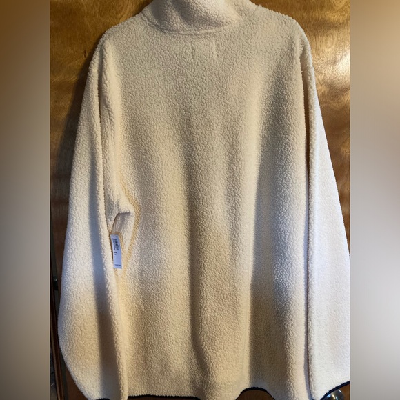 Men’s Old Navy fleece half-zip pullover - Picture 2 of 5
